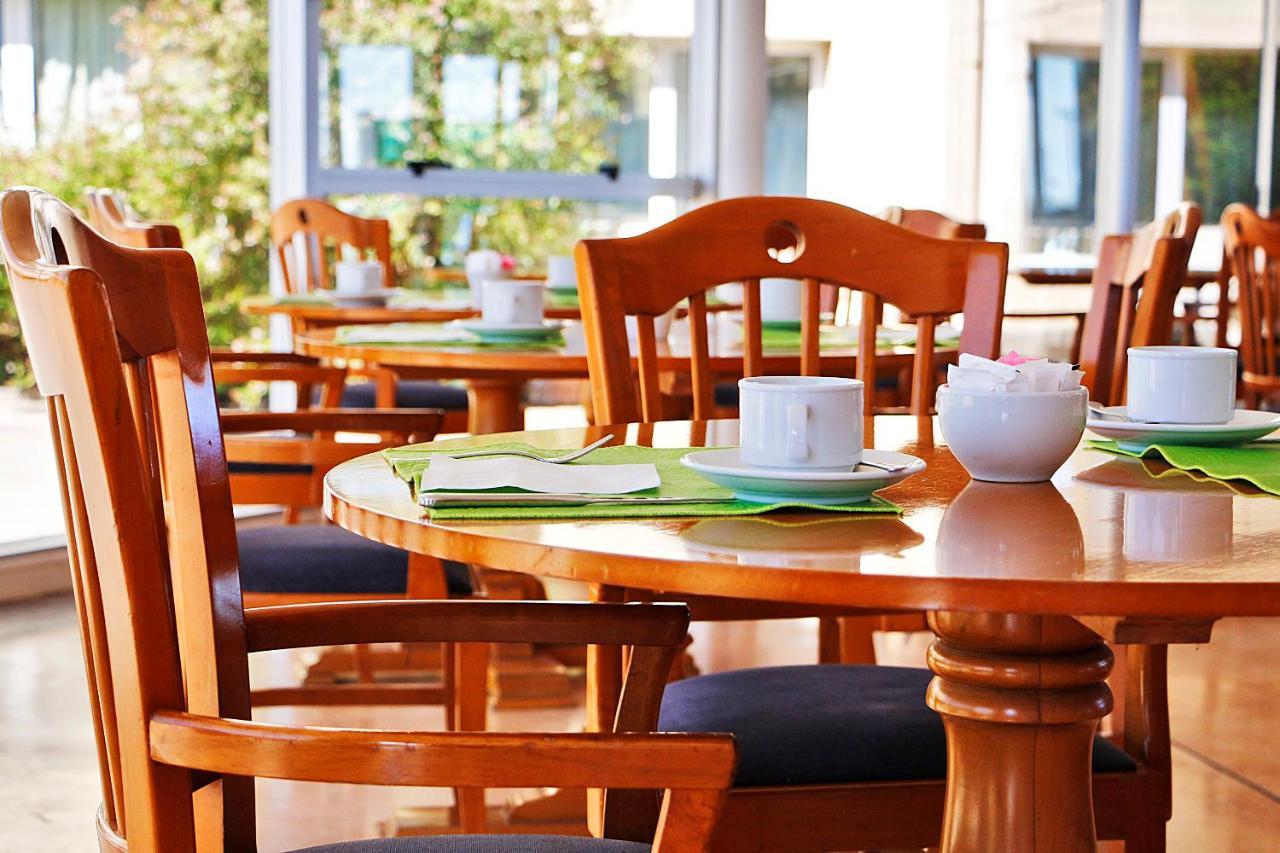 Paradores Austral Bahia Blanca Bagian luar foto