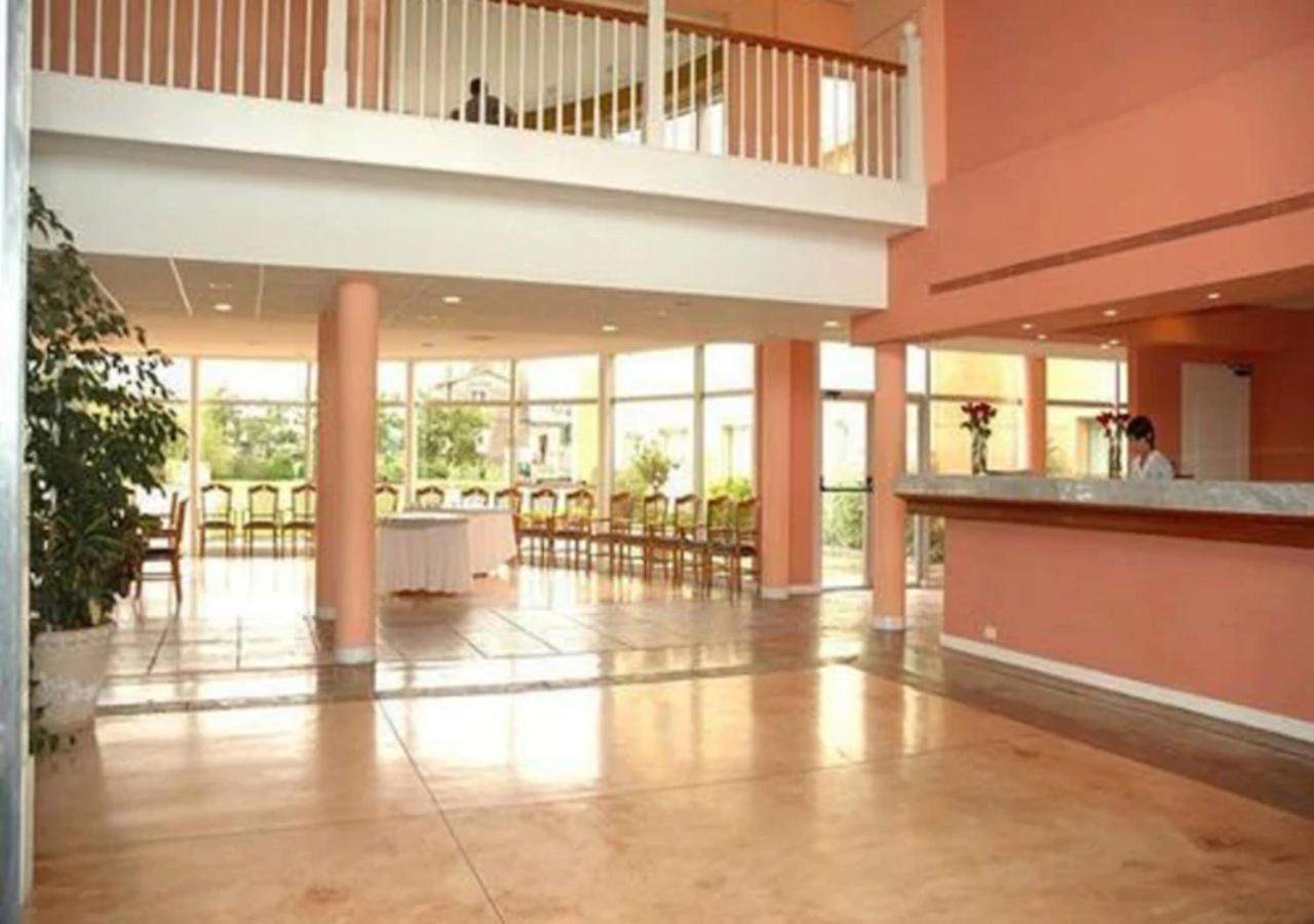 Paradores Austral Bahia Blanca Bagian luar foto
