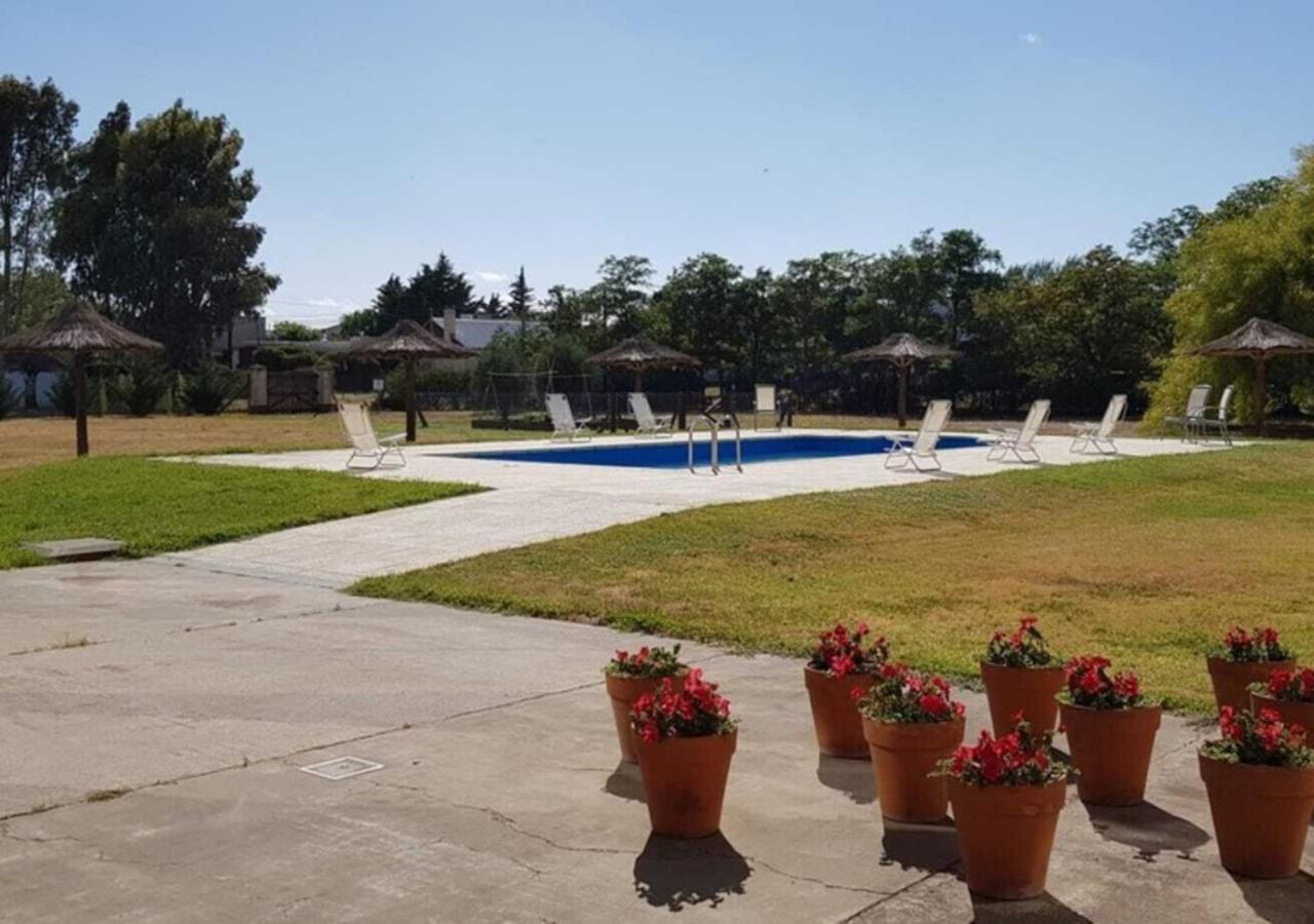 Paradores Austral Bahia Blanca Bagian luar foto