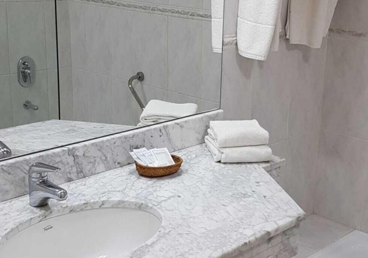 Paradores Austral Bahia Blanca Bagian luar foto