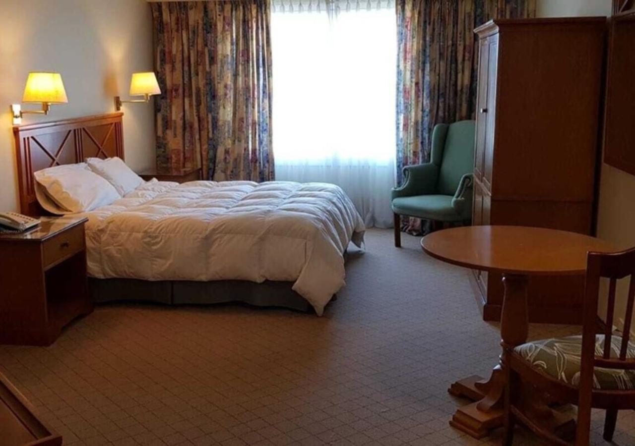 Paradores Austral Bahia Blanca Bagian luar foto