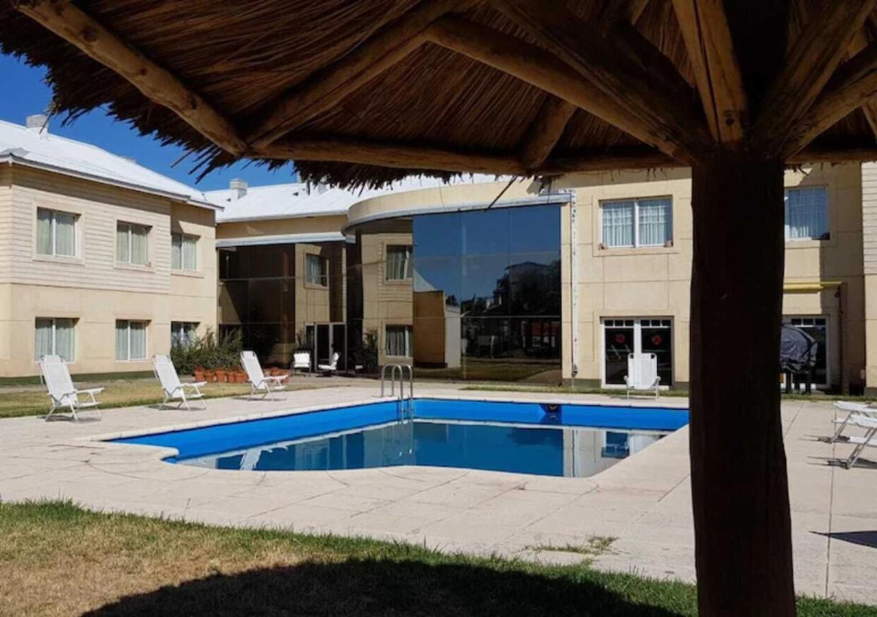 Paradores Austral Bahia Blanca Bagian luar foto